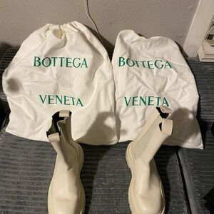 Bottega Veneta Cream Leather Boots